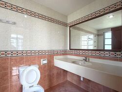Hillview Heights (D23), Condominium #610692671